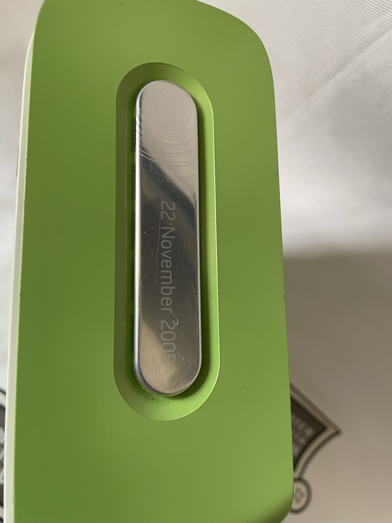 Xbox 360 Launch Team Console [MadCatz UK Launch Faceplate]
