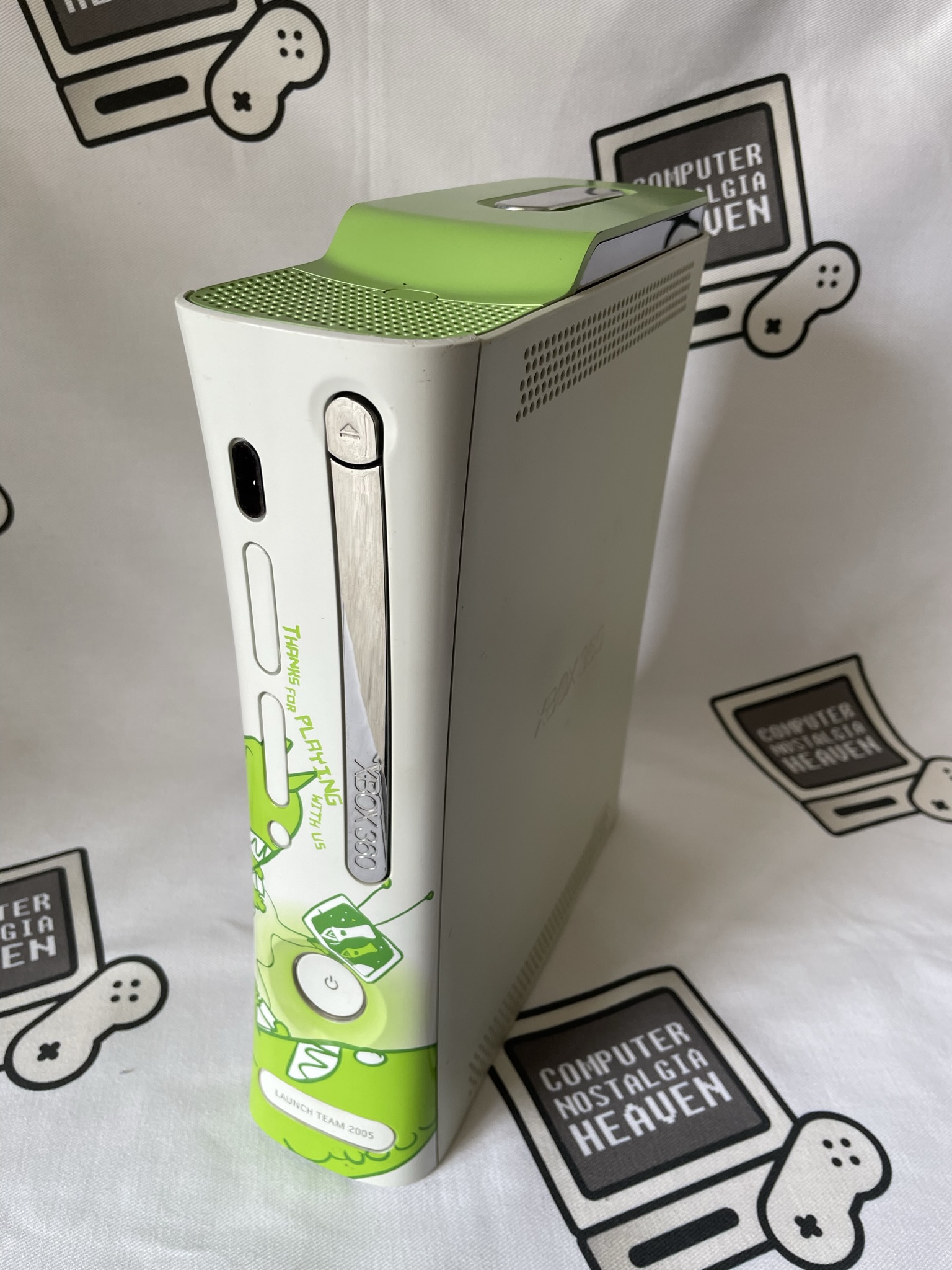 Xbox 360 Launch Team Console [MadCatz UK Launch Faceplate]
